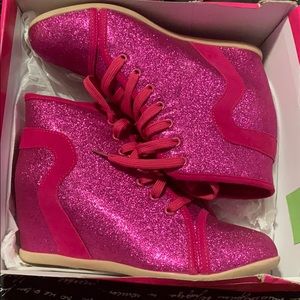 Shoe dazzle heel boots